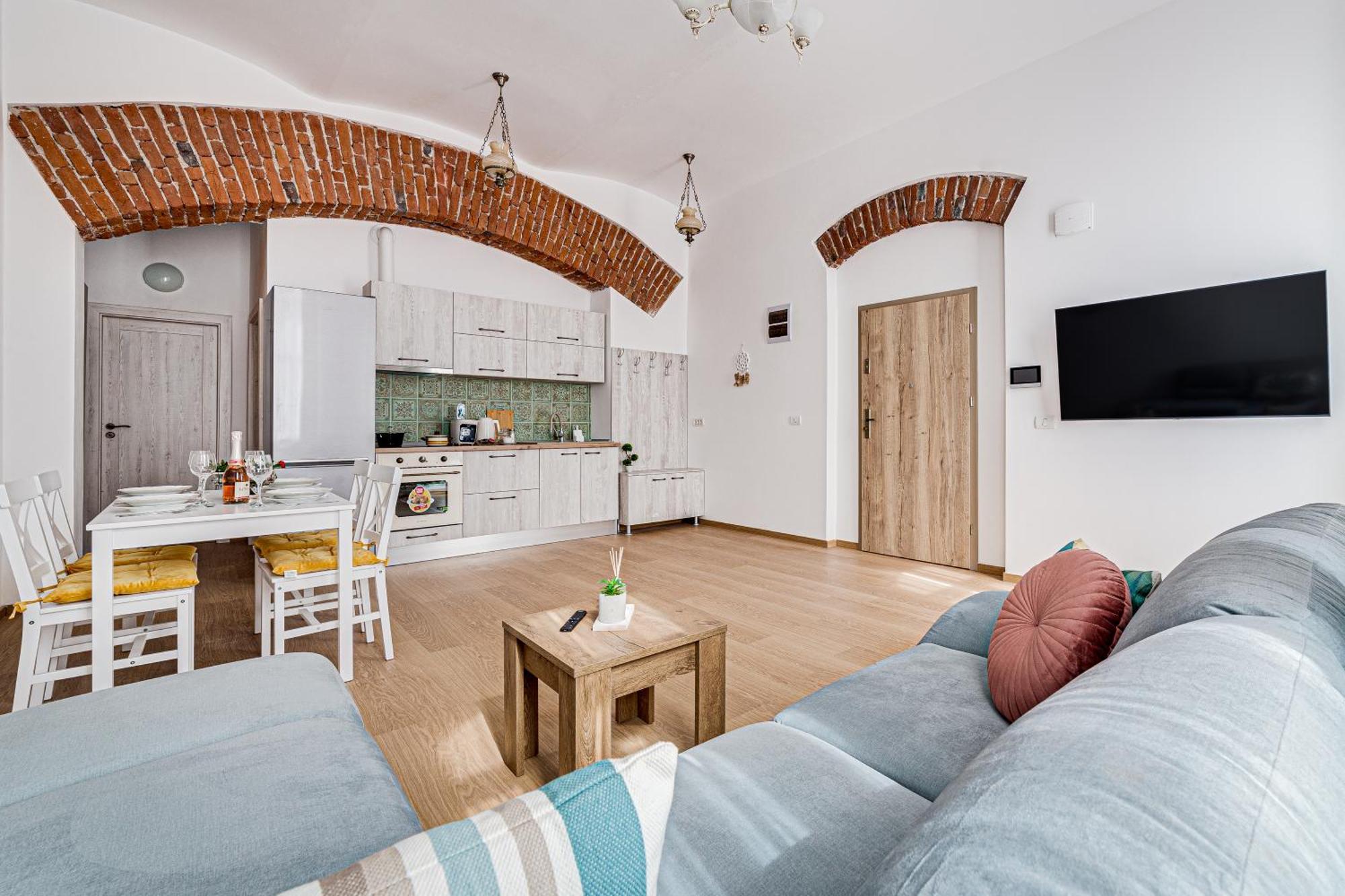 Ari Central Grand Apartments - Luxurious Stay Arad Luaran gambar