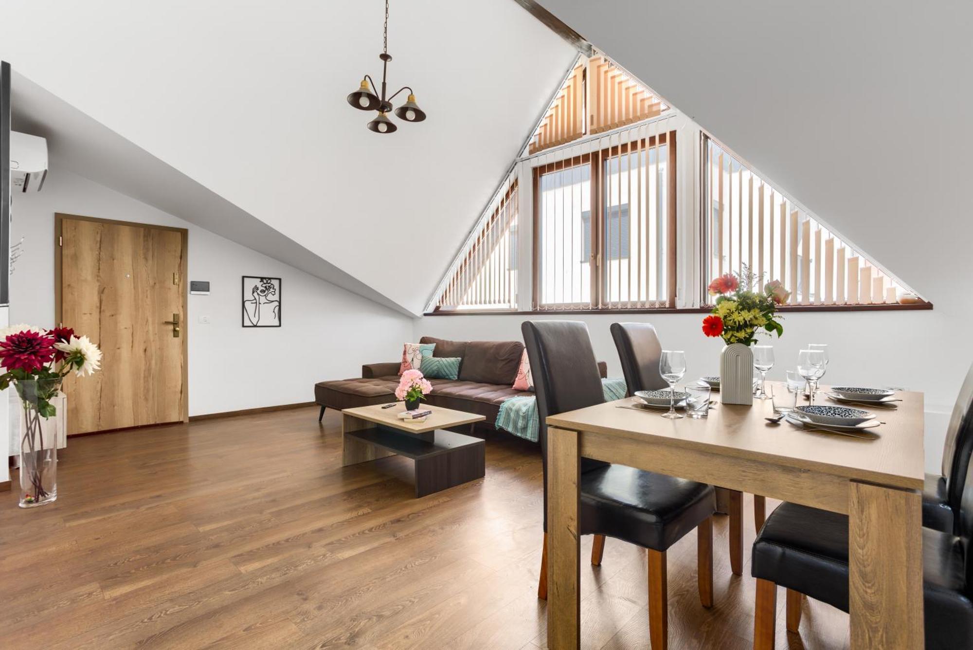 Ari Central Grand Apartments - Luxurious Stay Arad Luaran gambar