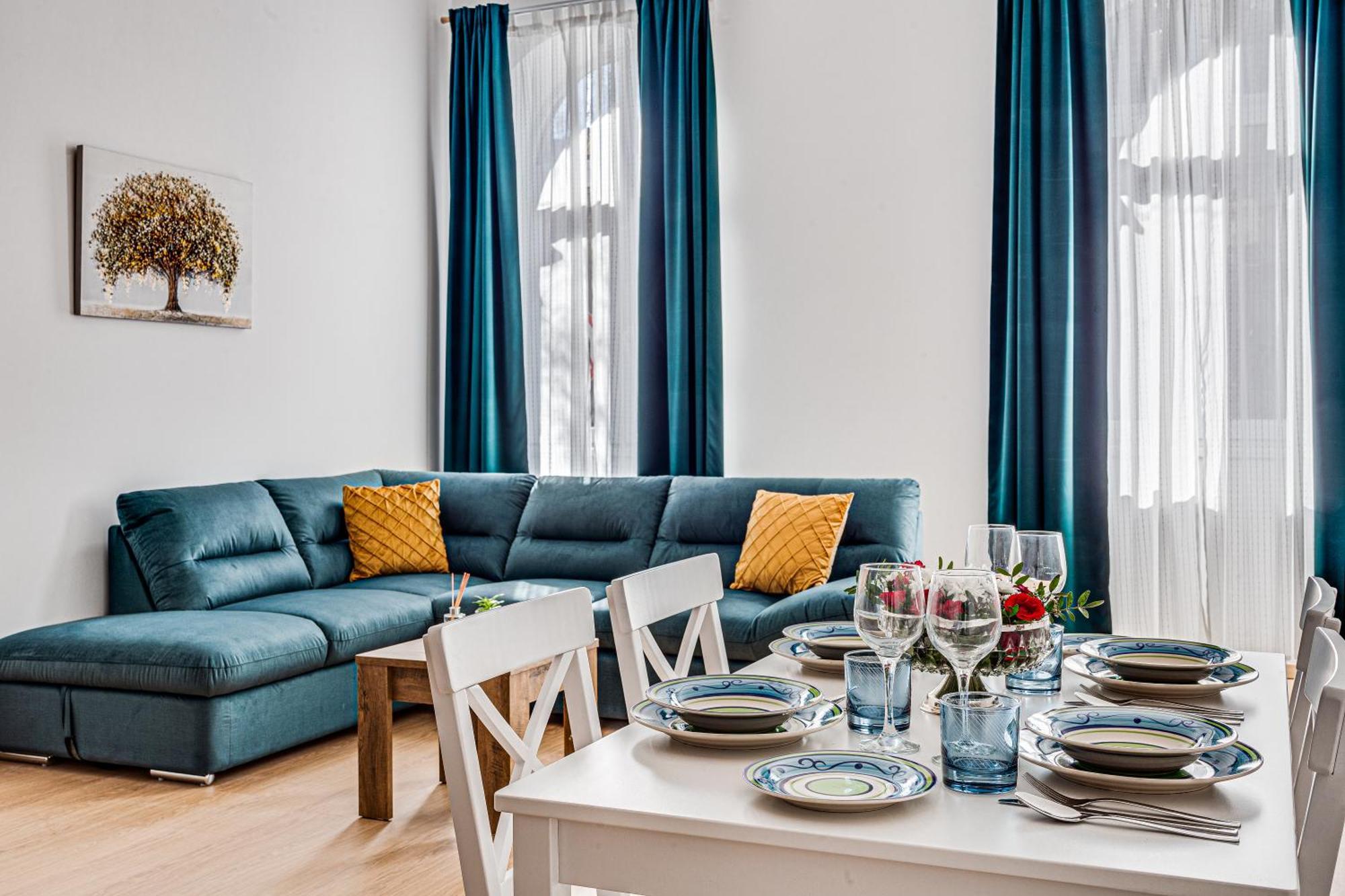 Ari Central Grand Apartments - Luxurious Stay Arad Luaran gambar