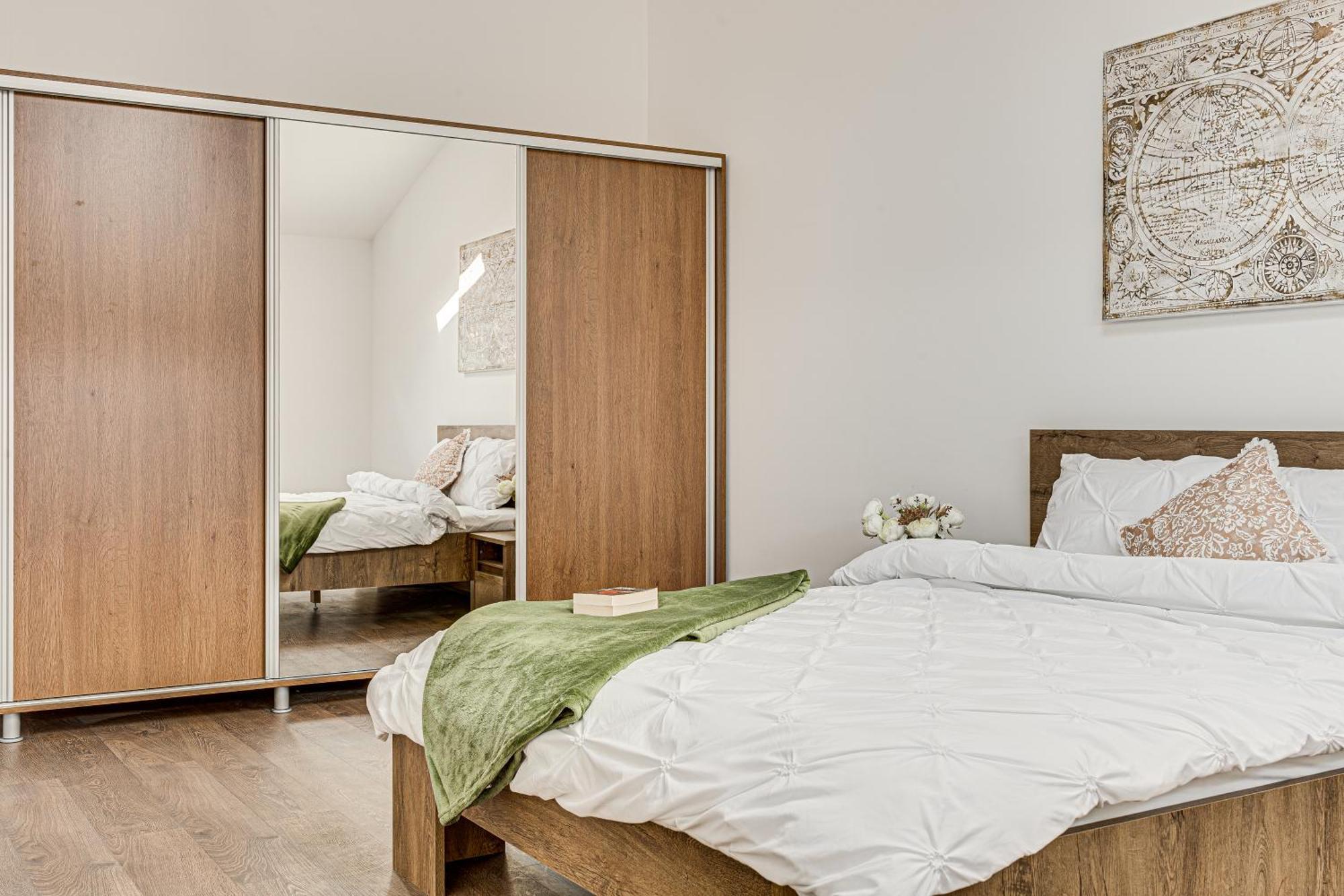 Ari Central Grand Apartments - Luxurious Stay Arad Luaran gambar