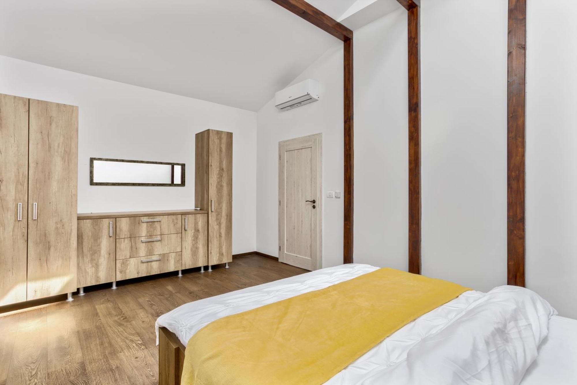 Ari Central Grand Apartments - Luxurious Stay Arad Luaran gambar