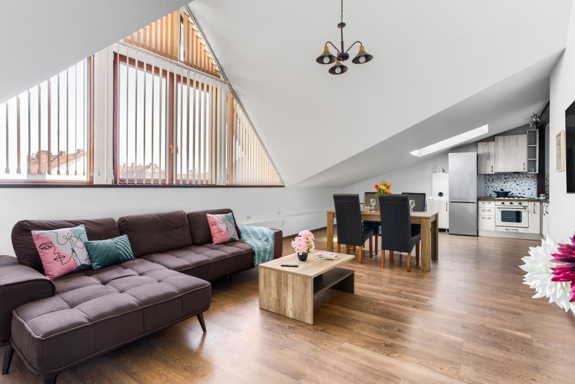 Ari Central Grand Apartments - Luxurious Stay Arad Luaran gambar